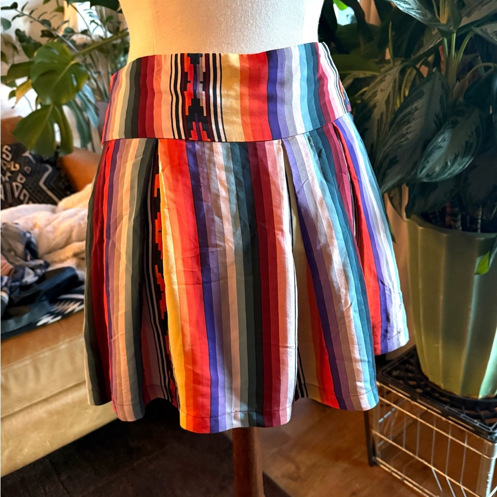 Silk Western print mini skirt - Picture 3 of 4